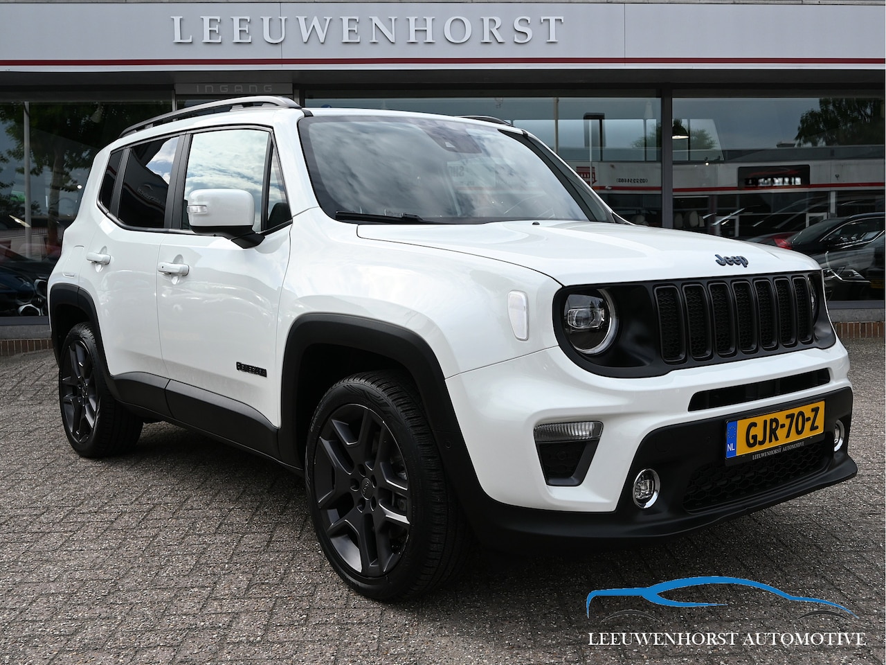 Jeep Renegade - 4xe 240 Plug-in Hybrid Electric S 4xe 240 Plug-in Hybrid Electric S, pano, leer, adaptive cruise, camera, 2 x PDC - AutoWereld.nl