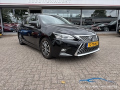 Lexus CT 200h - Business Launch Edition, alcantara, camera, cruise, clima, key less, NL-auto