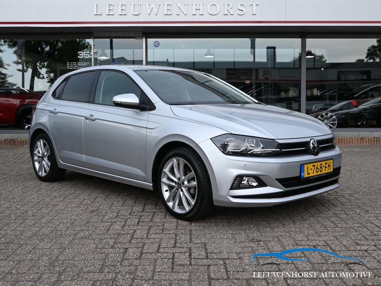 Volkswagen Polo - 1.0 TSI Highline 1.0 TSI Highline, virt. cockp. 2x PDC, navi, clima, cruise, 17"lmv, NL-dealerauto - AutoWereld.nl