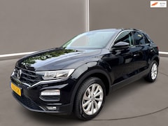 Volkswagen T-Roc - 1.6 TDI Style Business 116 Pk Airco Navi Pdc H6 Export