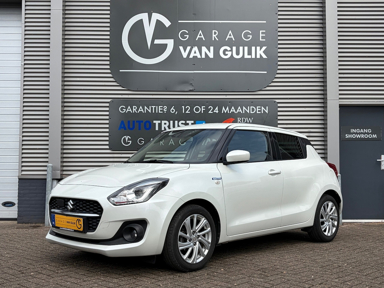 Suzuki Swift - 1.2 Style Smart Hybrid 83PK Navi,Airco,ACC,Isofix,Carplay,Camera,ElektrRamen+Spiegels,Stoe - AutoWereld.nl