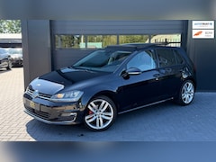 Volkswagen Golf - 1.4 TSI Highline Pano|PDC|Leer|DSG