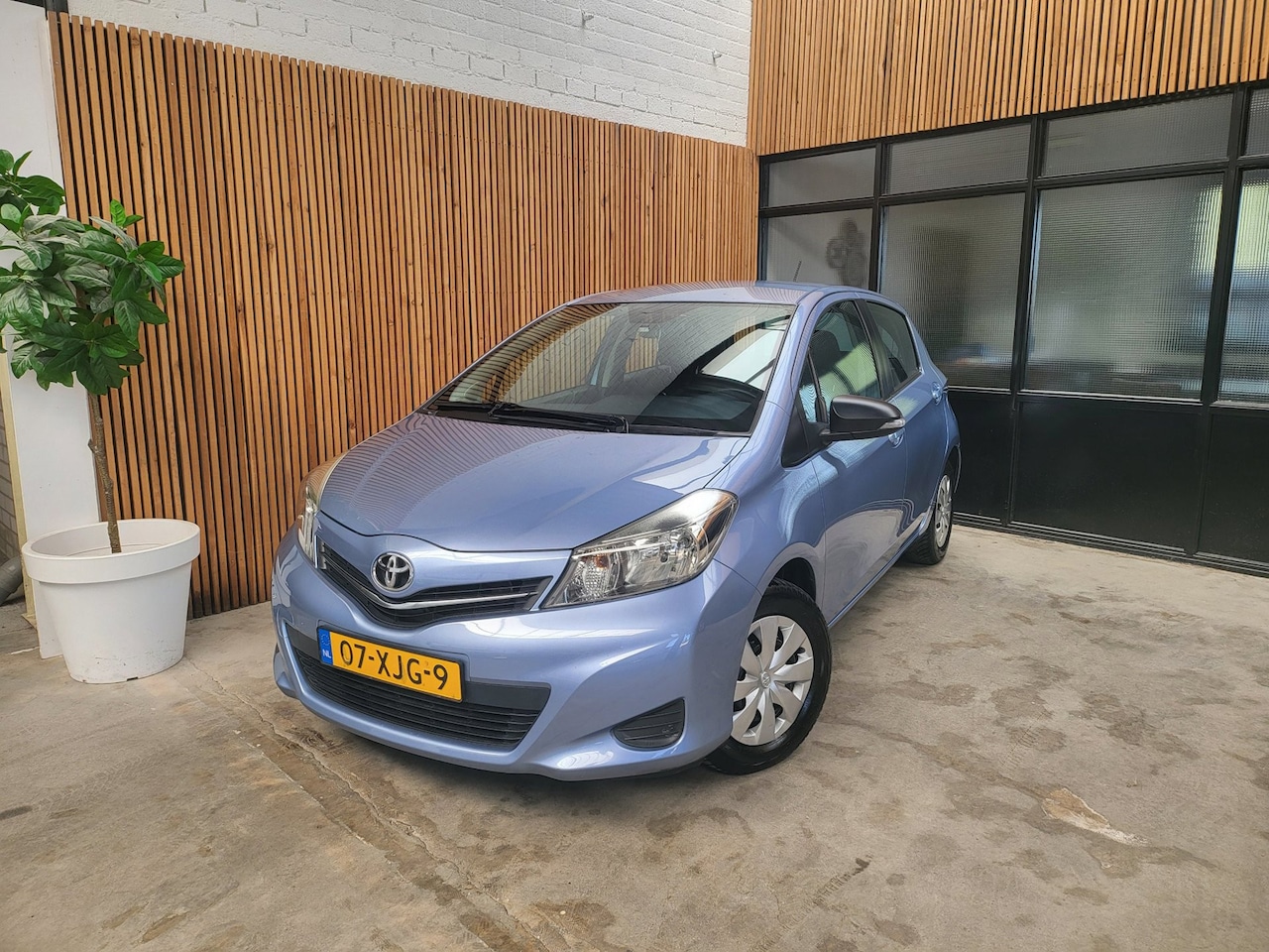 Toyota Yaris - 1.0 VVT-i Cruise Control/Airco/Camera - AutoWereld.nl