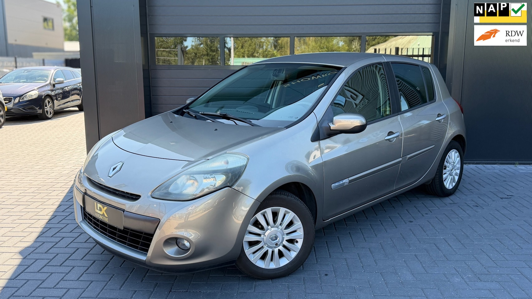 Renault Clio - 1.2 TCe Collection Airco|Cruise|Goed Onderhouden - AutoWereld.nl
