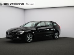 Volvo V60 - 2.0 T3 150PK Nordic / Parkeerverwarming / Trekhaak / All Season Banden / Parkeersensoren V