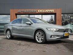 Volkswagen Passat - 1.5 TSI Business Automaat Pano Dak trekhaak