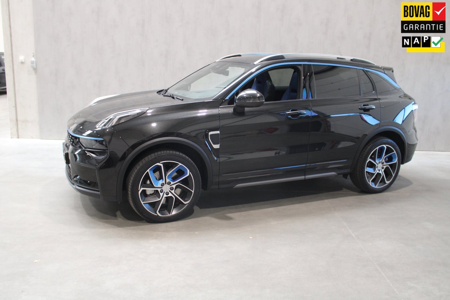 Lynk & Co 01 - 1.5 NL Auto/Zwarte hemel/360/Rijklaar/Nederlandse auto/Bovag - AutoWereld.nl