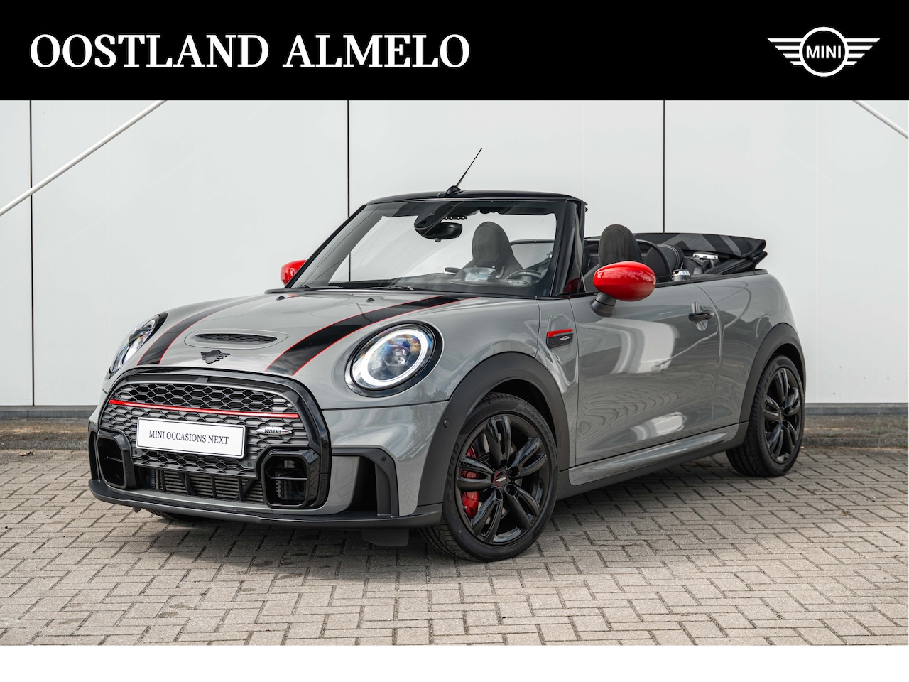 MINI Cabrio - John Cooper Works Automaat / Achteruitrijcamera / JCW Sportstoelen / Adaptieve LED / Head- - AutoWereld.nl