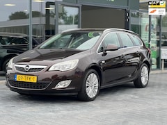 Opel Astra Sports Tourer - 1.4 TURBO COSMO BJ012 TREKHAAK