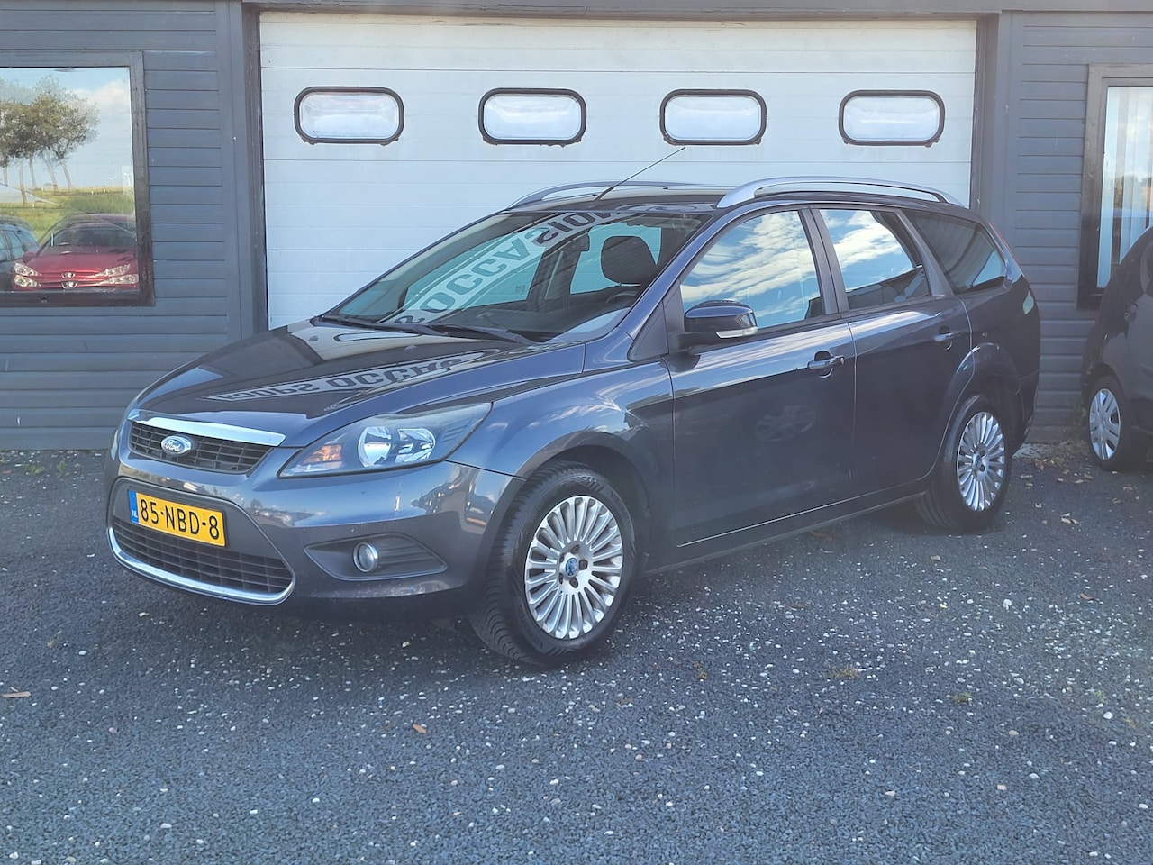 Ford Focus Wagon - 1.8 Limited Flexi Fuel | APK 4-2027 | Cruise Control | Climate Control | Trekhaak - AutoWereld.nl