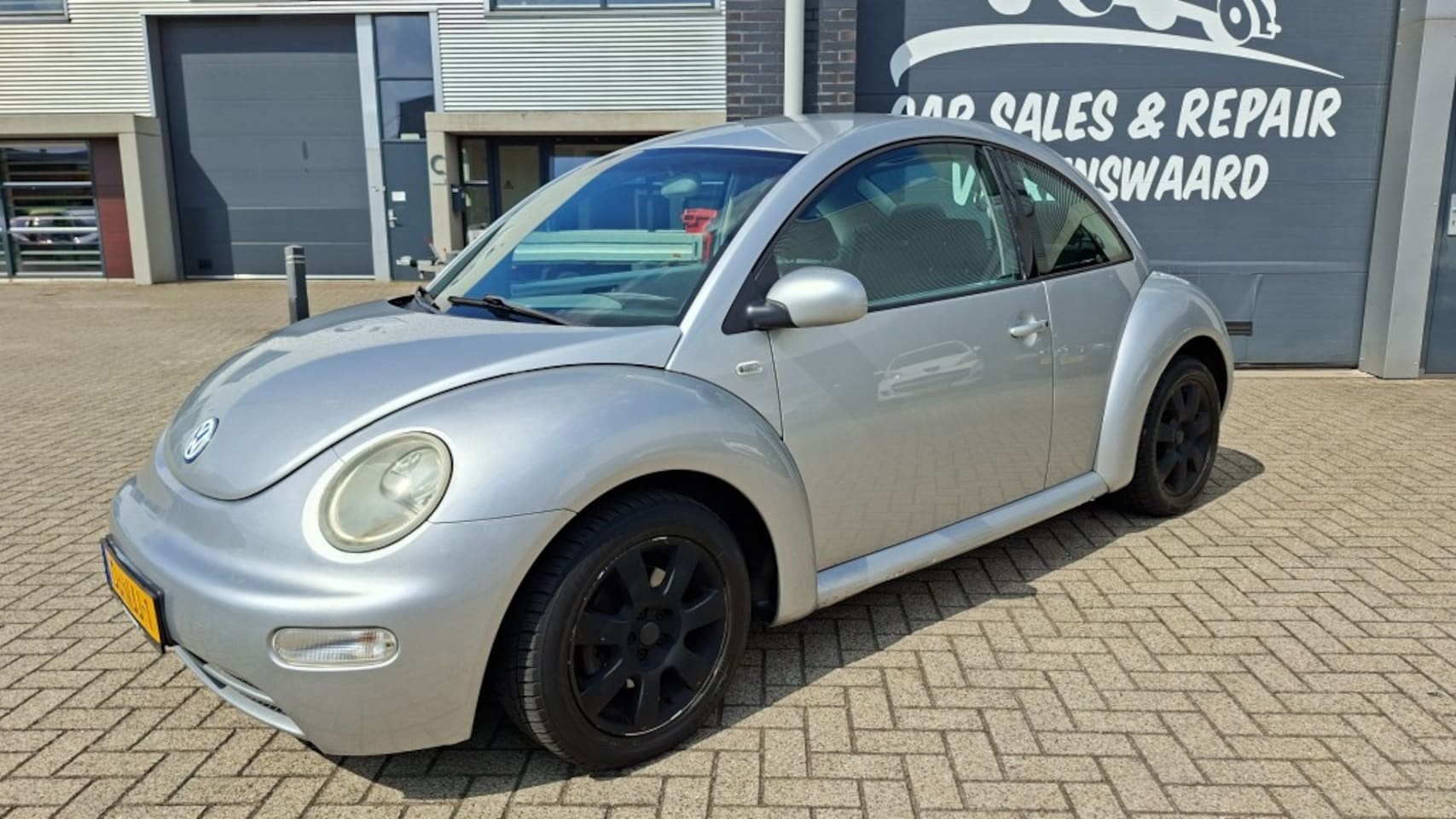 Volkswagen New Beetle - 1.6i 16V Airco / Nieuwe APK en Onderhoudsbeurt - AutoWereld.nl