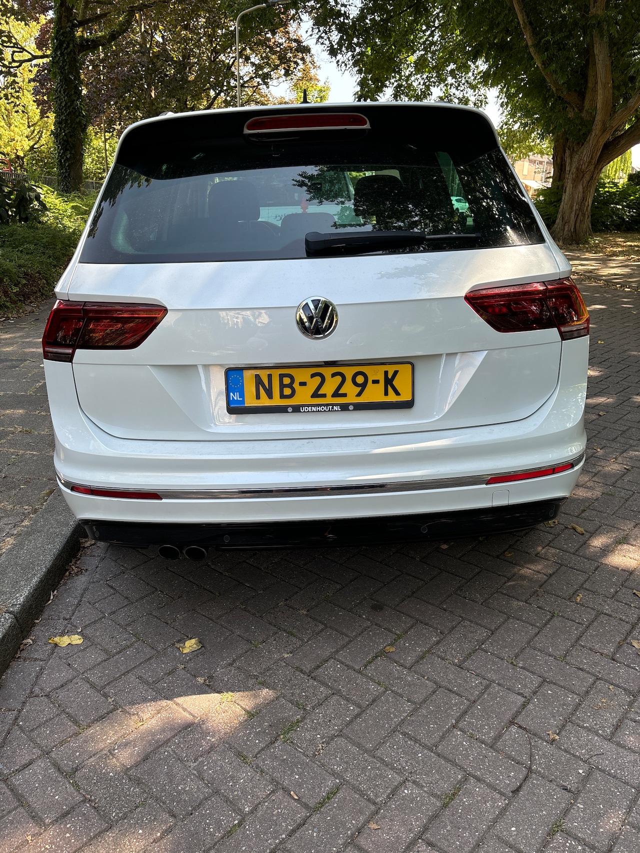Volkswagen Tiguan - 2.0 TSI Highline 4Motion - AutoWereld.nl