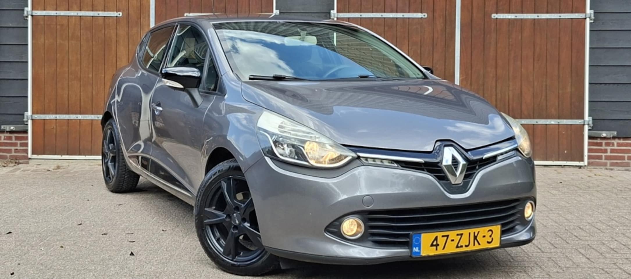 Renault Clio - 0.9 TCe Dynamique | Bluetooth | Navigatie | NAP | ISO fix | 5 deurs | - AutoWereld.nl