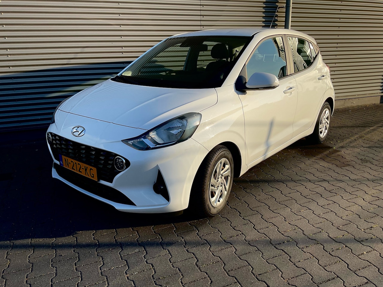 Hyundai i10 - 1.0i Comfort Automaat - AutoWereld.nl
