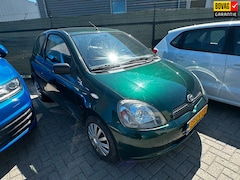 Toyota Yaris - 1.3-16V VVT-i Luna NL AUTO & NAP KM.s