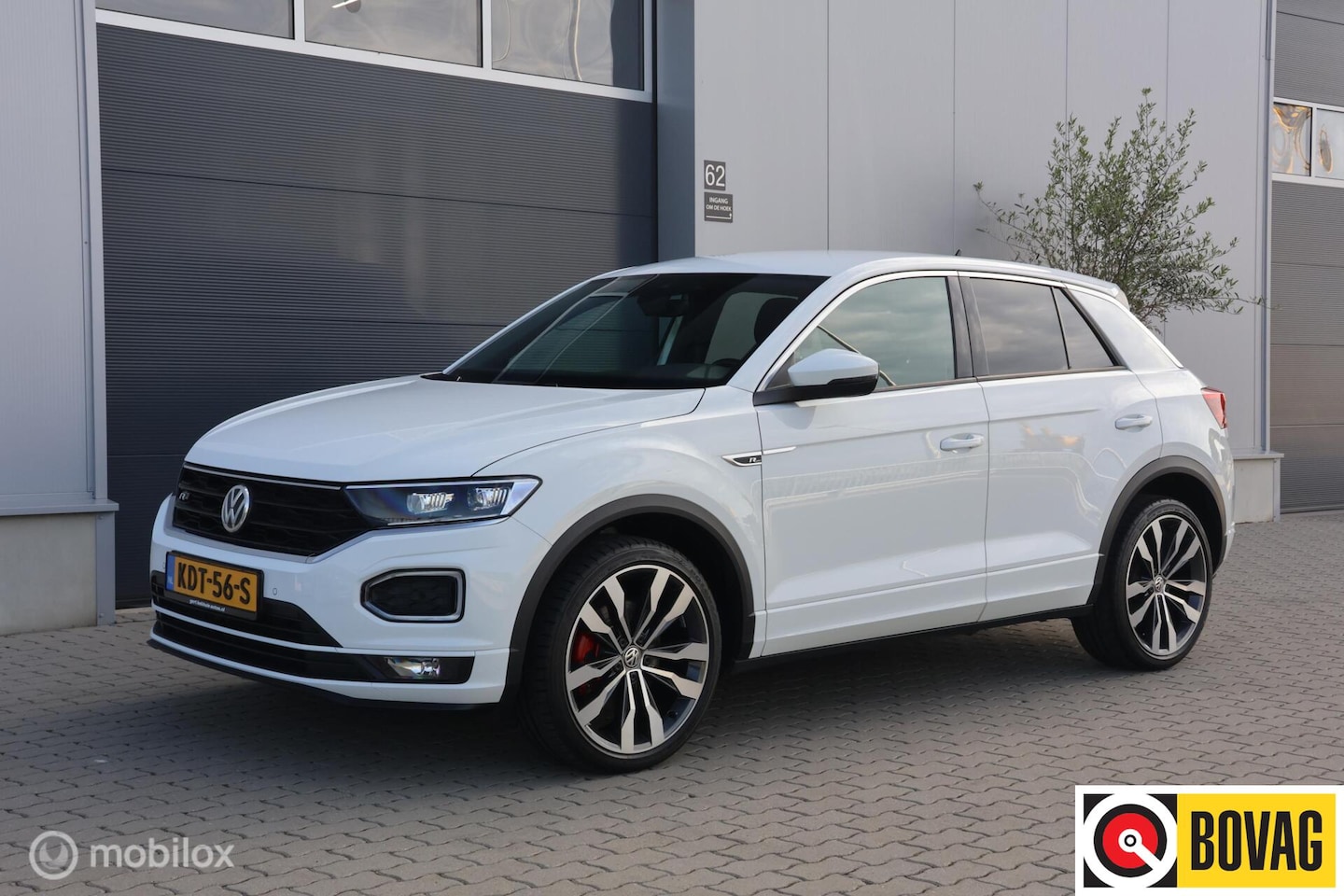 Volkswagen T-Roc - 1.5 TSI DSG R-Line I Camera I ACC |19 Inch - AutoWereld.nl