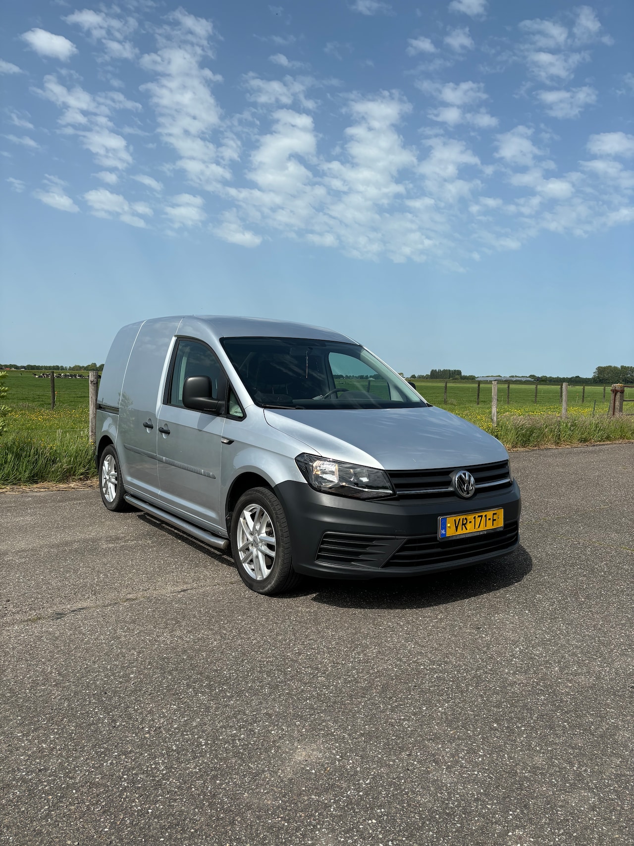 Volkswagen Caddy - 1.6 TDI 102PK NL auto - AutoWereld.nl