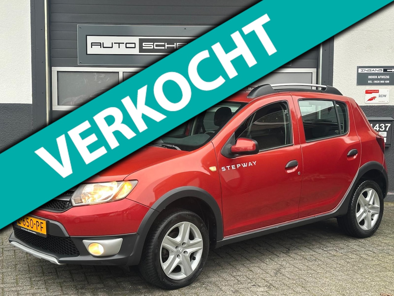 Dacia Sandero Stepway - 0.9 TCe Lauréate I AIRCO I NAVI I PDC I ZUINIG - AutoWereld.nl