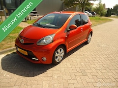 Toyota Aygo - 1.0 VVT-i Dynamic Orange