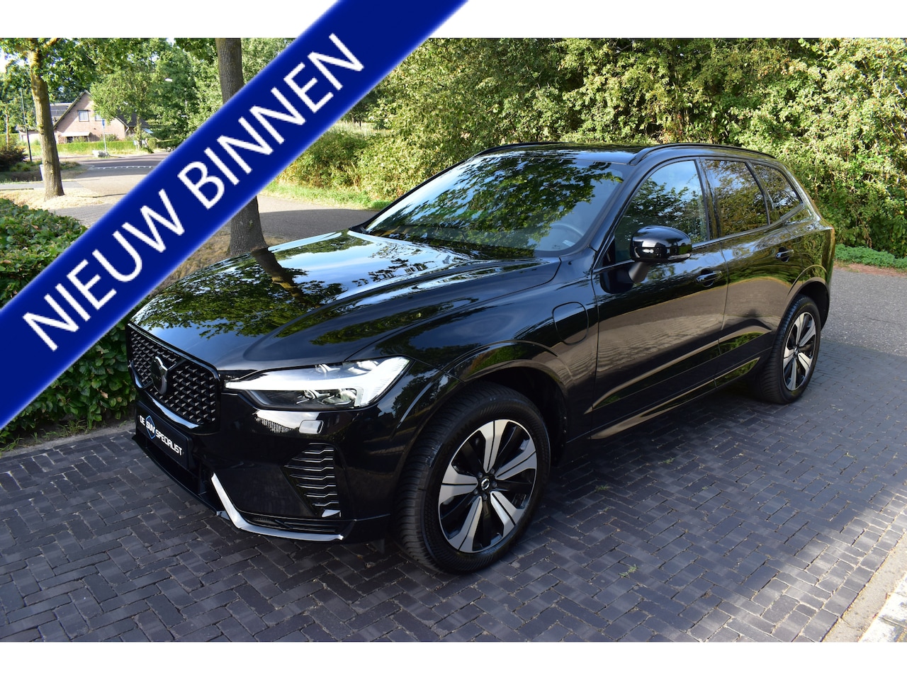 Volvo XC60 - 2.0 T6 Plug-in hybrid AWD Ultimate Dark, PANO, LEER, TREKH. - AutoWereld.nl
