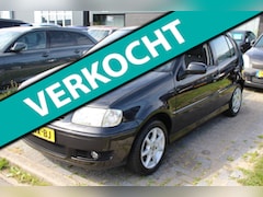 Volkswagen Polo - 1.4 Master Edition Zwart 5-Deurs 142.000km NAP Distributie vervangen bij 135.000km APK 202