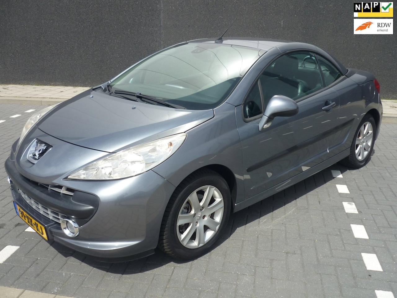 Peugeot 207 CC - 1.6 VTi Première Leer Climate Controle - AutoWereld.nl