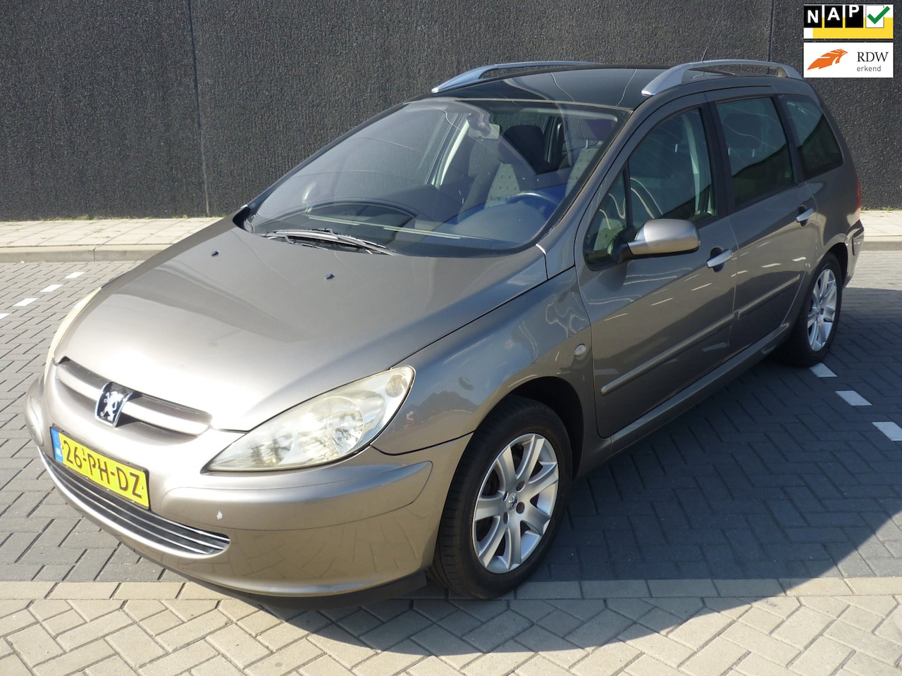 Peugeot 307 SW - 2.0-16V Pack 2.0 16V Pack - AutoWereld.nl