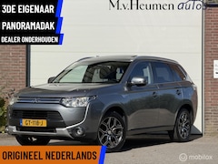 Mitsubishi Outlander - 2.0 PHEV Instyle+ Pano Trekhaak Camera Leder