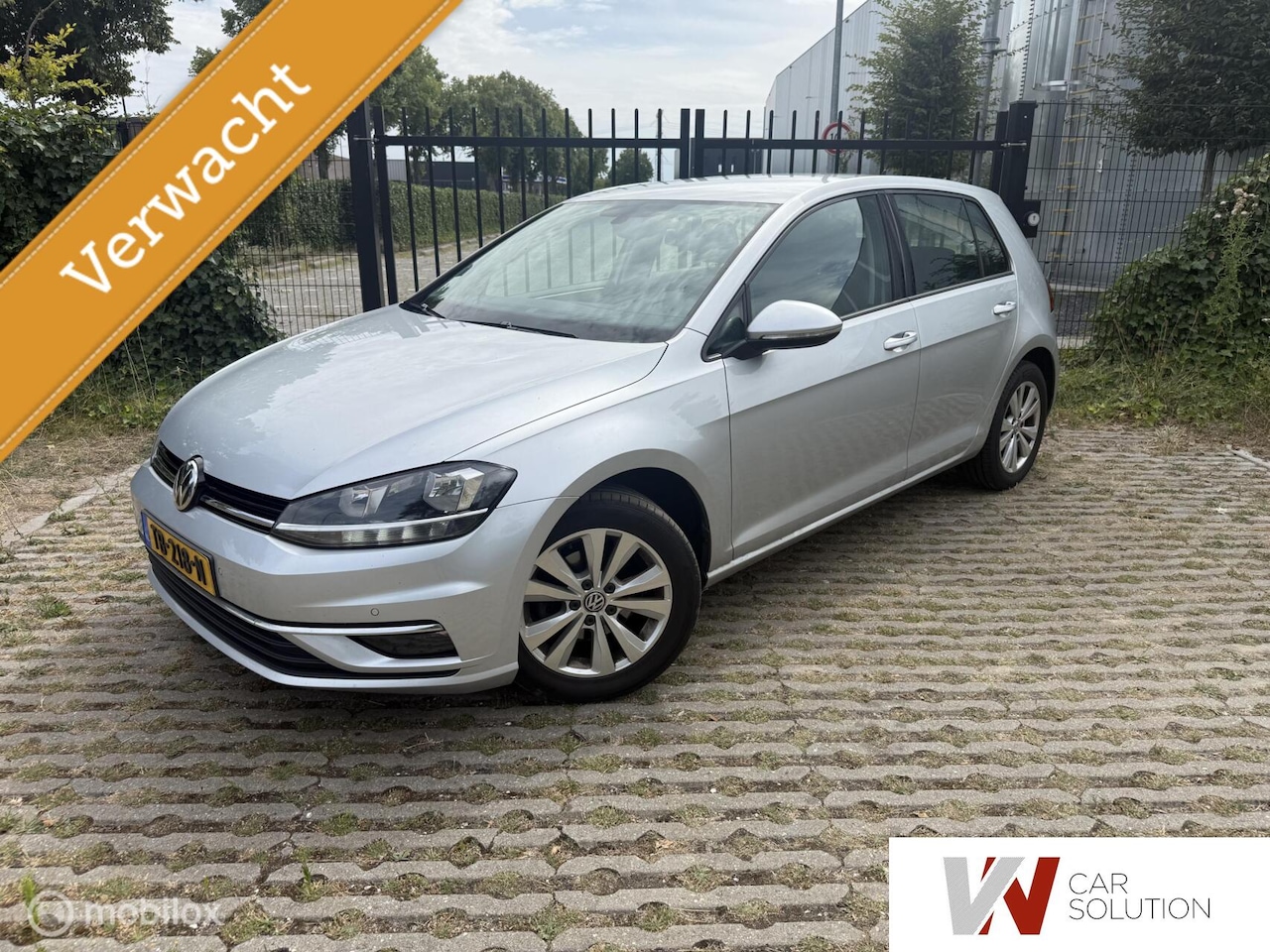 Volkswagen Golf - 1.0 TSI Highline NAP AUTOMAAT CARPLAY CLIMA - AutoWereld.nl