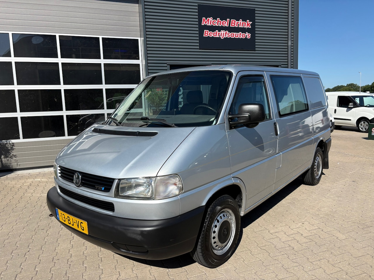 Volkswagen Transporter - 2.5 TDI 292 Dubbele Cabine - AutoWereld.nl