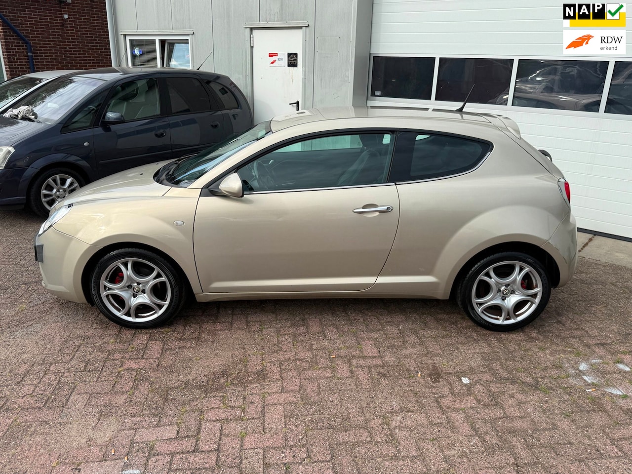 Alfa Romeo MiTo - 1.3 JTDm ECO Distinctive 1.3 JTDm ECO Distinctive - AutoWereld.nl