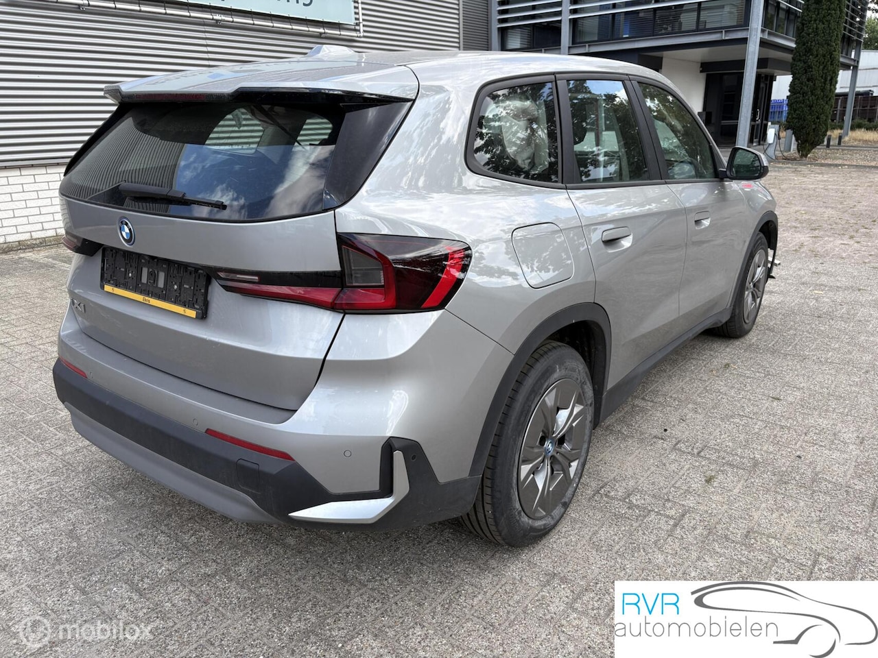 BMW iX1 - eDrive20 67 kWh eDrive20 67 kWh - AutoWereld.nl