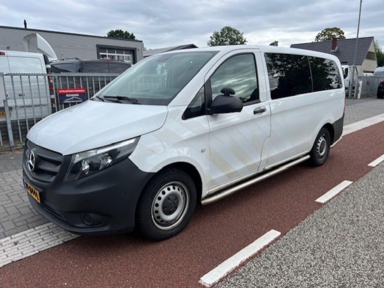 Mercedes-Benz Vito Tourer - 116 CDI 120KW AUTOM. LANG PKW BRIEF 8P AIRCO KLIMA - AutoWereld.nl