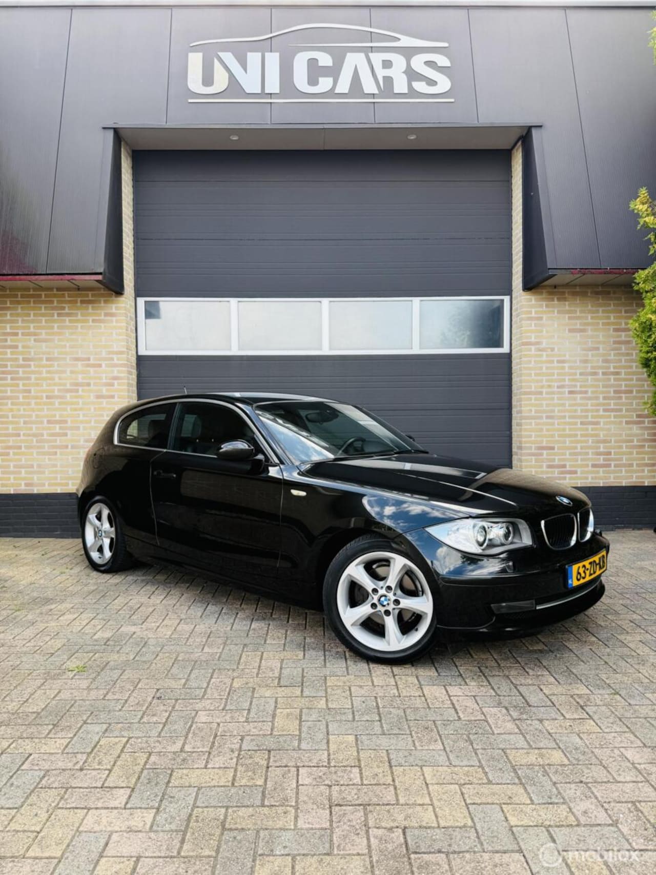 BMW 1-serie - 118i High Executive|Automaat|Xenon|Cruis|LM 17 - AutoWereld.nl