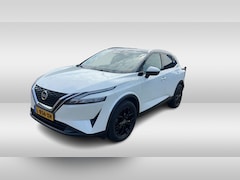 Nissan Qashqai - 1.3 MHEV Xtronic Premiere Edition / Trekhaak / Panoramadak / 360Camera / Keyless / 18'' /