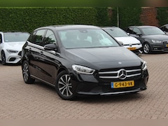 Mercedes-Benz B-klasse - 180 Business Solution / Camera / CarPlay / Half leder / 16'' / Cruise Control