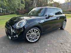 MINI 3-Deurs - Mini Cooper S 2.0 Chili Serious Business 2014 Pano / Headup / Leder / Keyless
