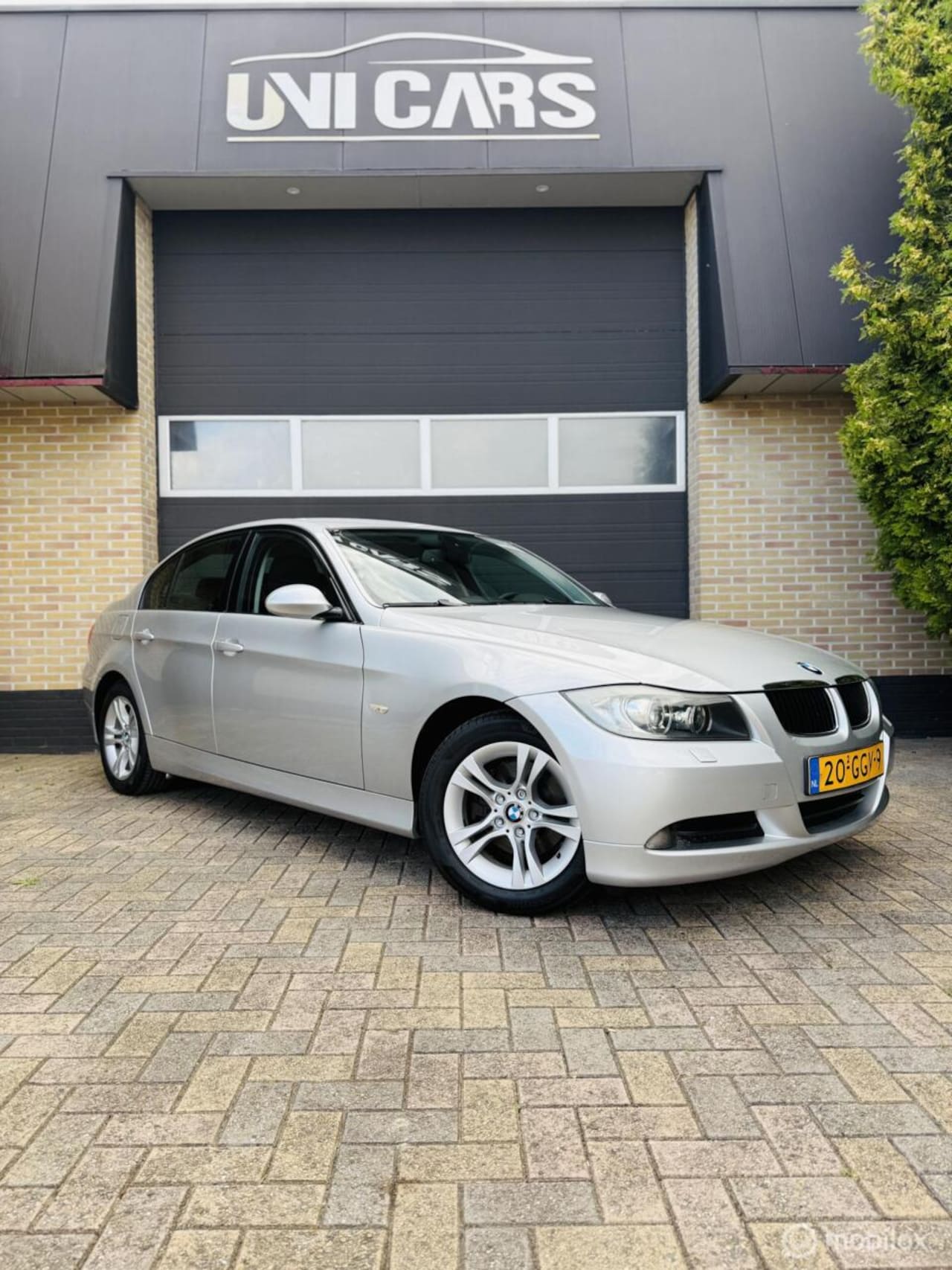 BMW 3-serie - 320i Executive|Navi|Cruis|Xenon|Weinig Km NAP - AutoWereld.nl