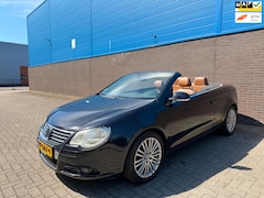 Volkswagen Eos - 2.0-16v FSI | CarPlay | Parkeersensoren | Cruise | Climate | Stoelverwarming | Panoramadak