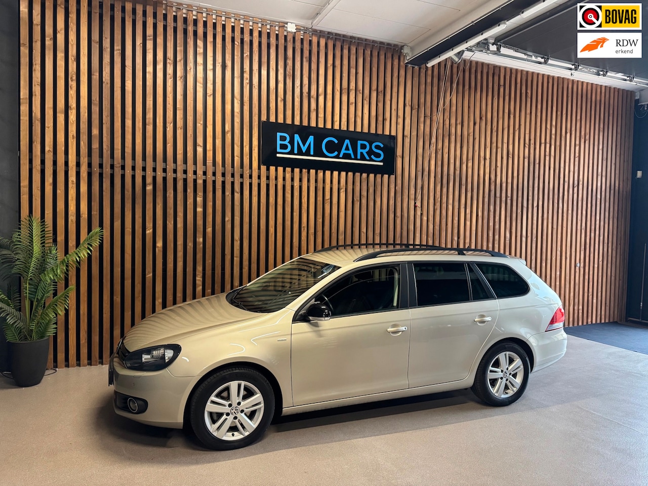 Volkswagen Golf Variant - 1.4 TSI Highline Automaat,Trekhaak - AutoWereld.nl