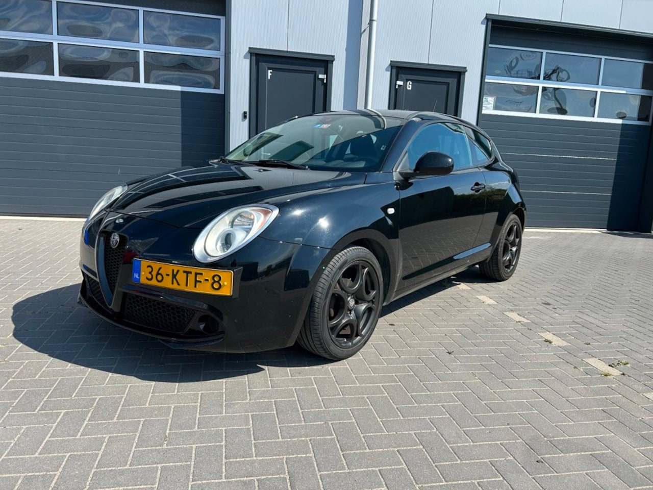 Alfa Romeo MiTo - 1.4 Distinctive Nieuwe APK / Grote onderhoudsbeurt - AutoWereld.nl
