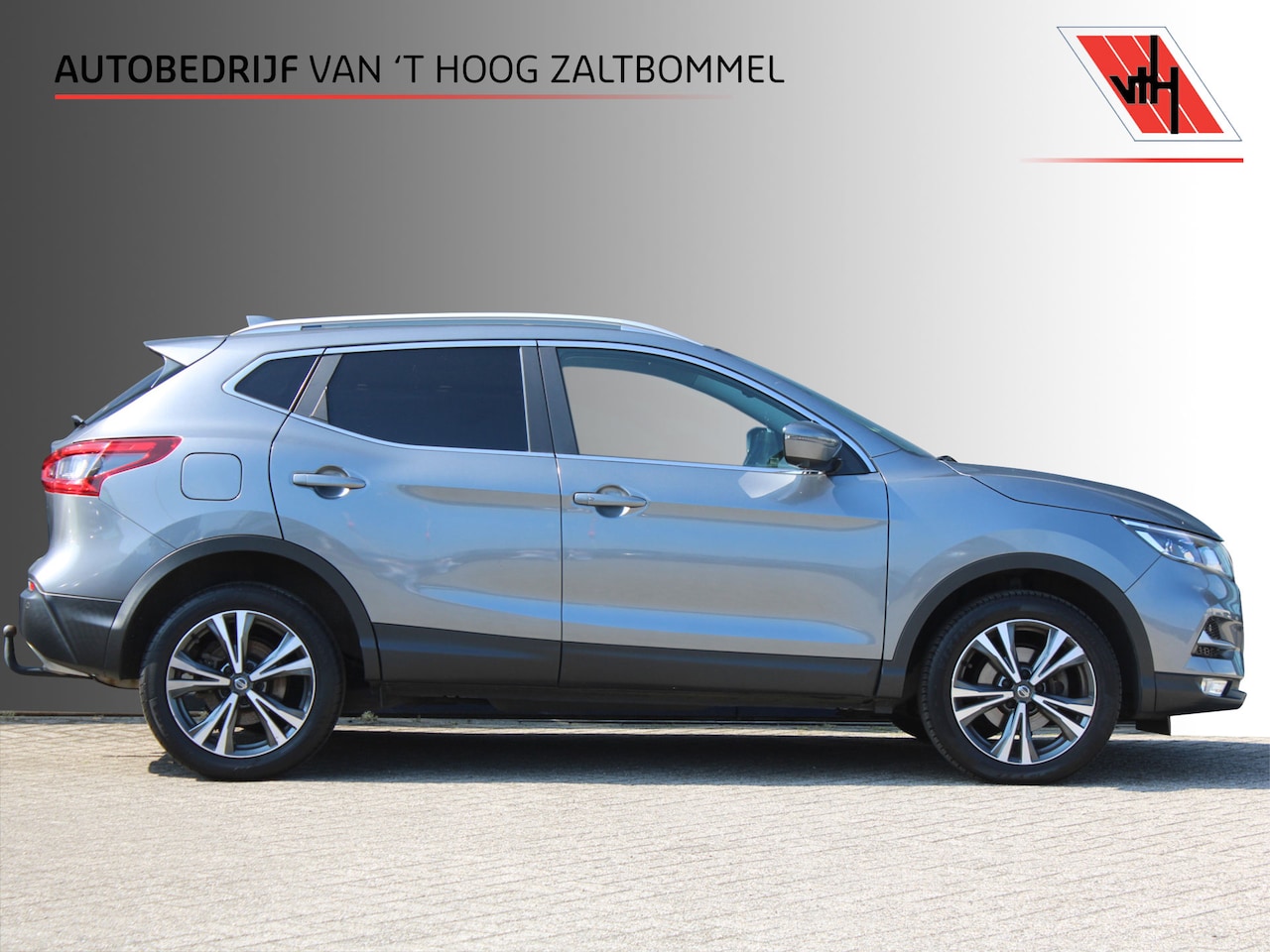 Nissan Qashqai - 1.2 DIG-T N-Connecta PANORAMADAK NAVI 360-CAMERA TREKHAAK - AutoWereld.nl