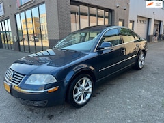 Volkswagen Passat - 1.8 Turbo Uniek AUTOMAAT Leder Dak