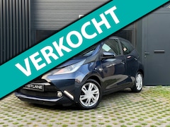 Toyota Aygo - 1.0 VVT-i x-play | Achteruitrijcam | Bleutooth