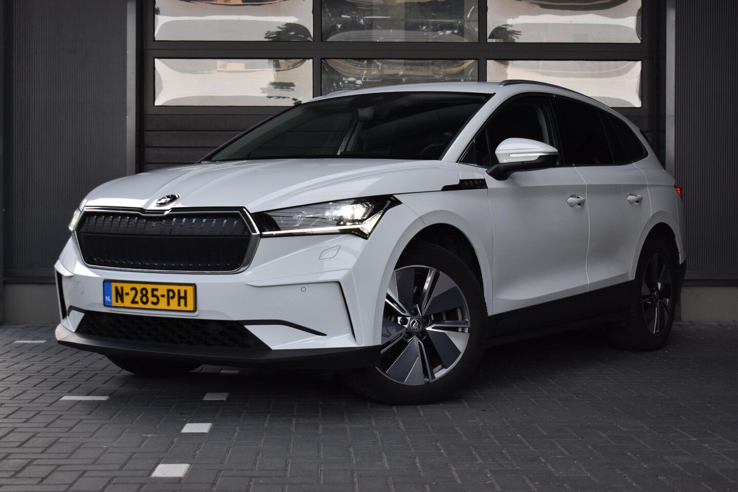 Skoda Enyaq iV - 60 First Edition / SOH 91% / Adaptive Cruise / Stoel- & Stuurverw / Side Assis - AutoWereld.nl