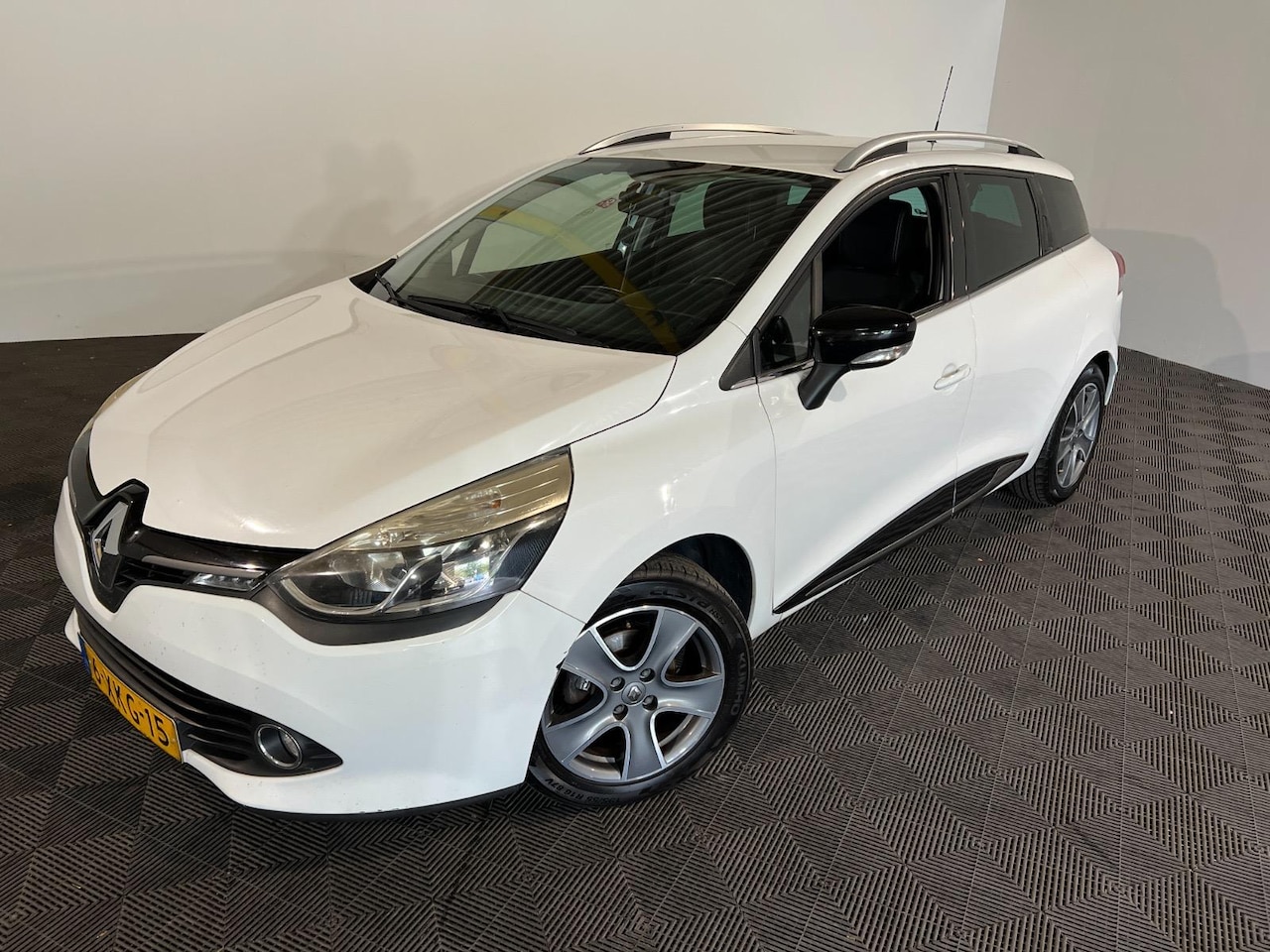 Renault Clio Estate - 0.9 TCe Nieuwe distributie - AutoWereld.nl