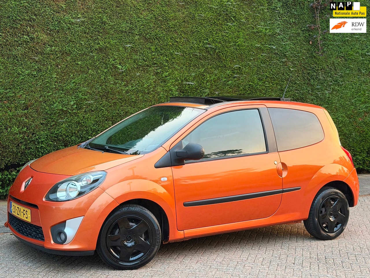 Renault Twingo - 1.2 Dynamique PANO/RIJDSUPER!/AIRCO/NLAUTO! - AutoWereld.nl