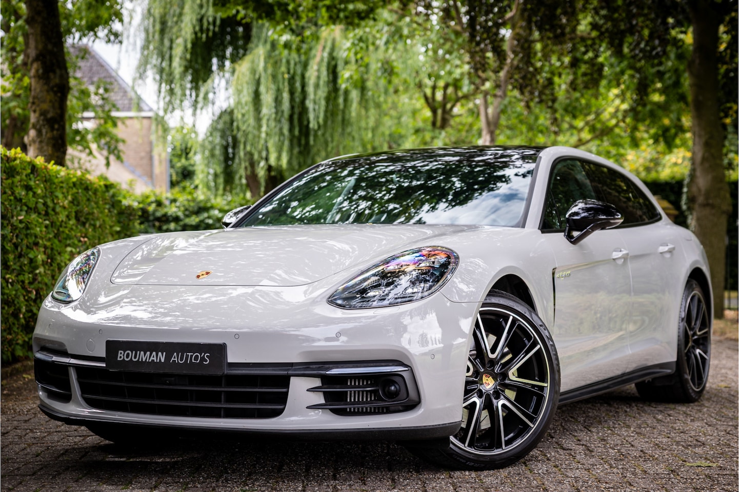 Porsche Panamera Sport Turismo - 2.9 4 E-Hybrid 10 Years Edition Krijt Stoelventilatie 21" Achterasbesturing Soft Close Pan - AutoWereld.nl