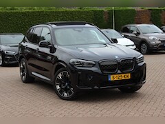 BMW iX3 - High Executive 80 kWh / SoH 95, 6% / Trekhaak / Panoramadak / 360Camera / Head-up / 20'' /
