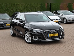 Audi A3 Sportback - 30 TFSI Business edition / Trekhaak / CarPlay / Parkeerhulp achter / 17'' / LED Koplampen